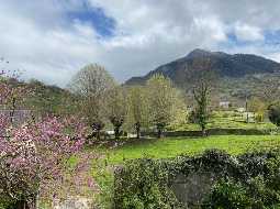 Handsome Empire Style Manor House with Beautiful Mountain Views, 30 minutes from Pau.